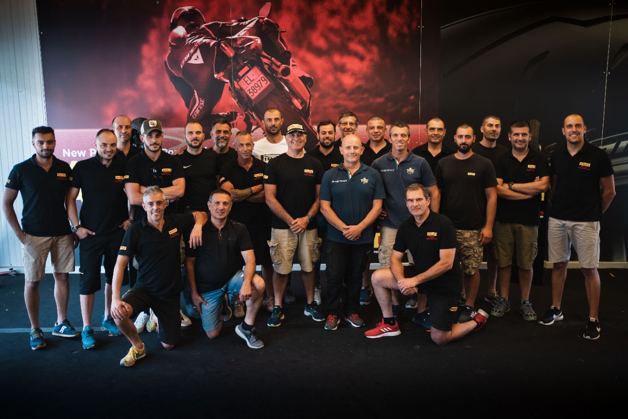 La FMI “laurea” i collaudatori moto Pirelli campioni in sicurezza